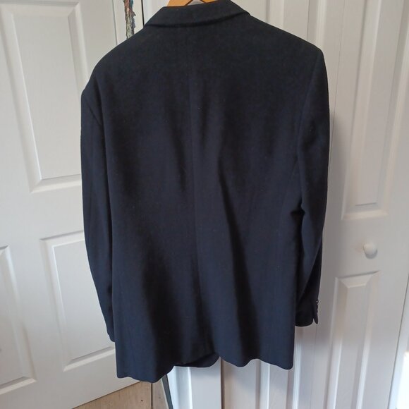 Men's Yves St. Laurent Navy blue wool/cashmere blazer, Size 40 Tall/Grand - Picture 2 of 7